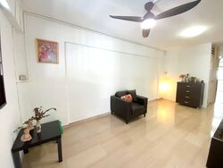 Blk 240 Gombak Gardens (Bukit Batok), HDB 3 Rooms #563942041